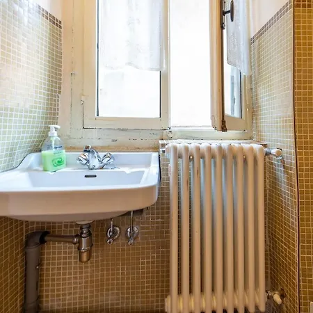 Vintage In The Hamlet With View *