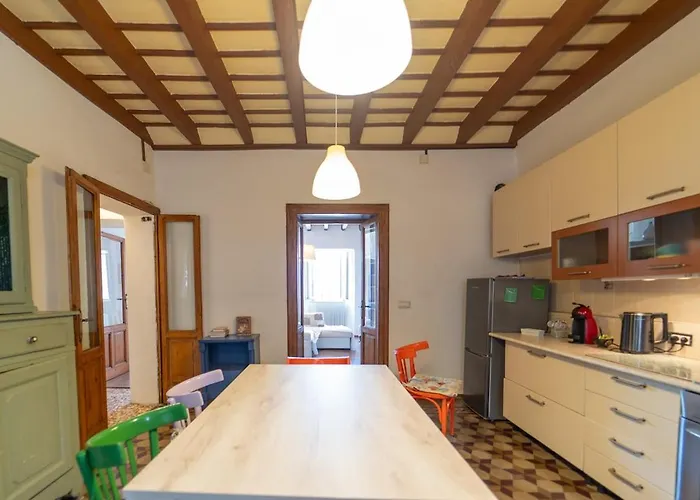 Vintage In The Hamlet With View *