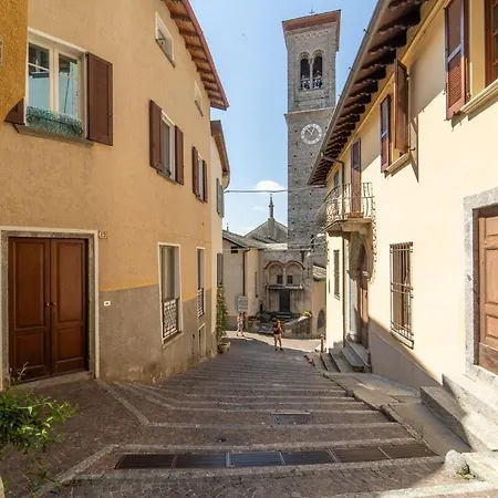 Vintage In The Hamlet With View