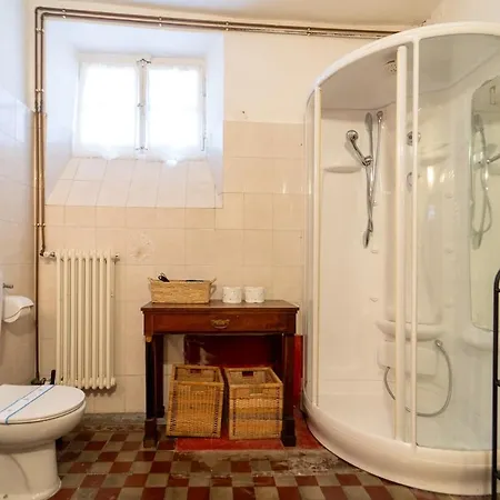 Vintage In The Hamlet With View *