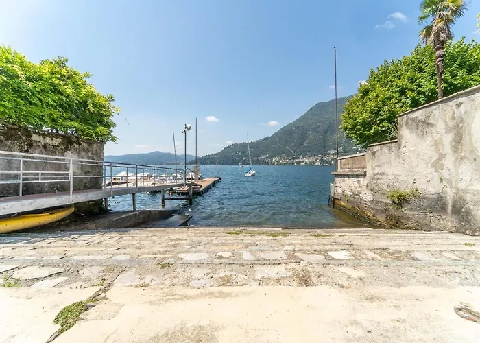 Vintage In The Hamlet With View شقة