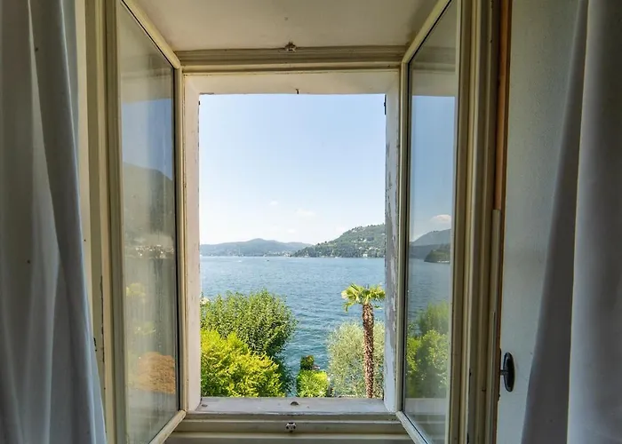 Vintage In The Hamlet With View