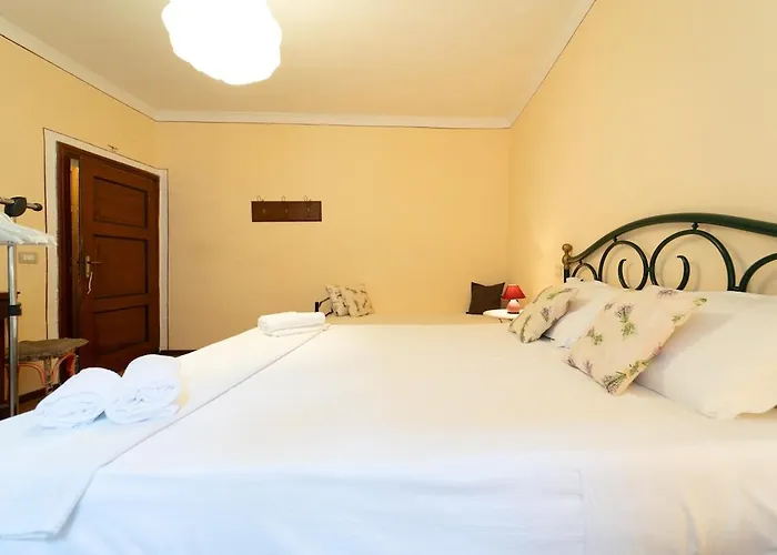 Apartment Vintage In The Hamlet With View