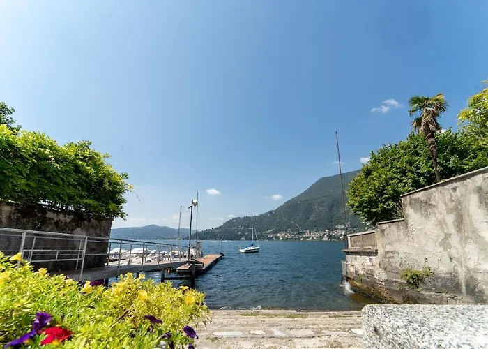 Vintage In The Hamlet With View